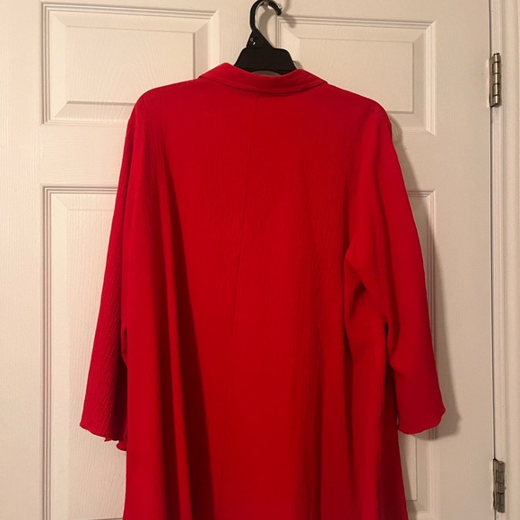 Red Boxy Notched Collar Button Down Shirt - Picture 6 of 6